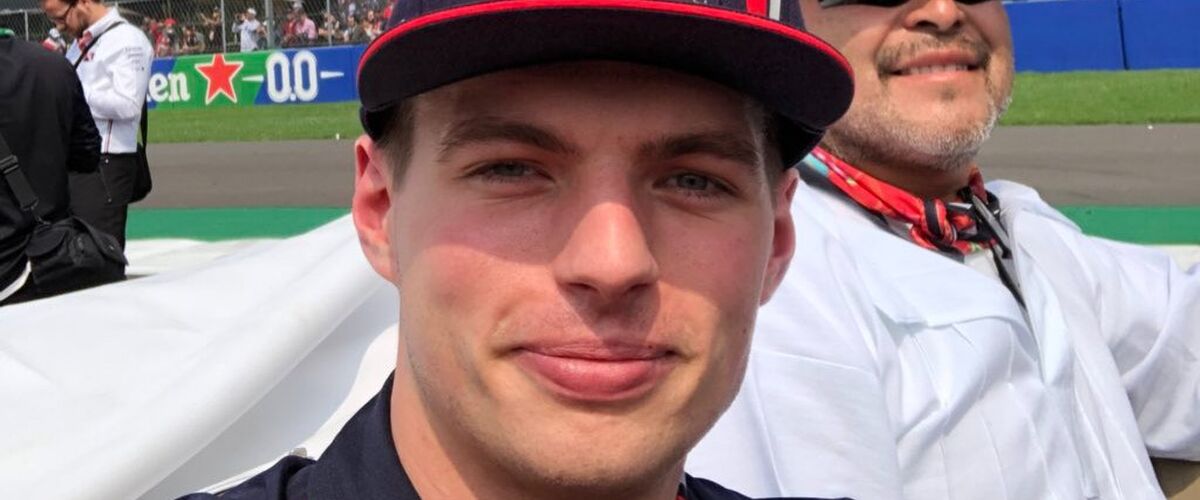 Max Verstappen is gespot met een zéér opvallend Rolex horloge!