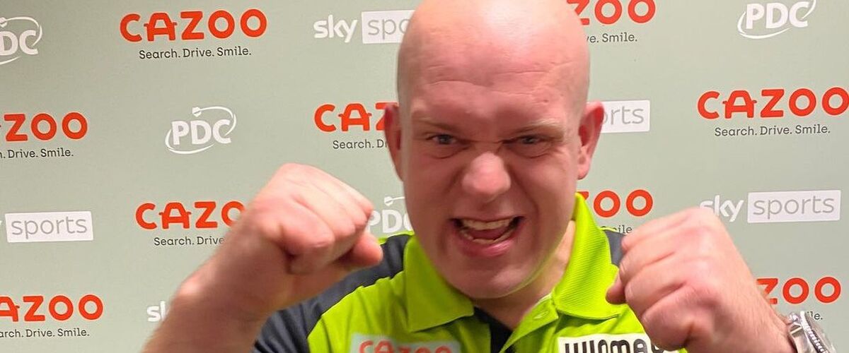 Dit verdienen Michael van Gerwen en Raymond van Barneveld wanneer ze het WK darts 2022 winnen