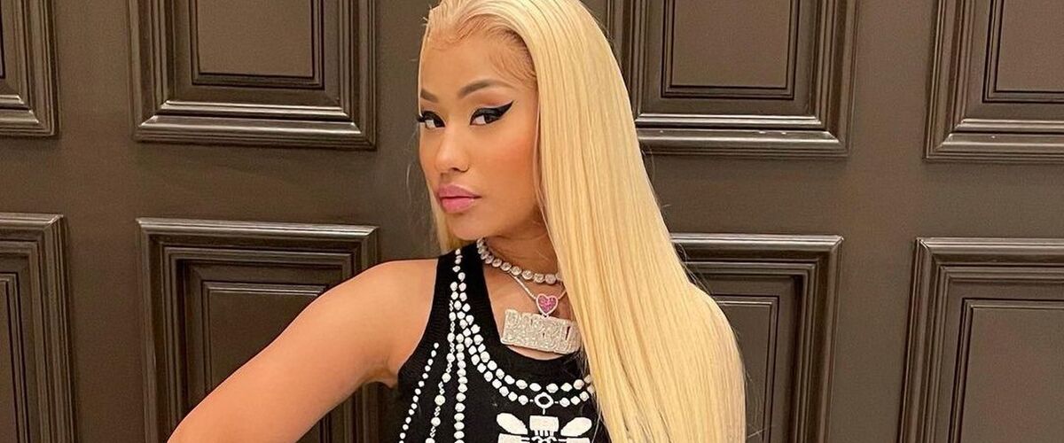 Nicki Minaj viert haar verjaardag met héél gewaagde foto’s zonder kleren