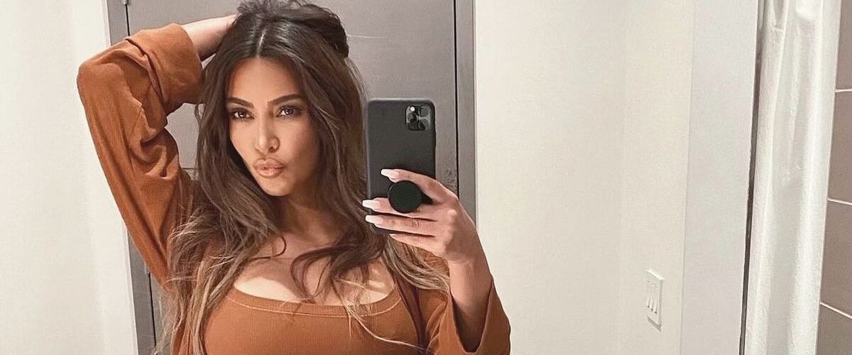 Kim Kardashian gaat viral met waanzinnige bikini foto’s