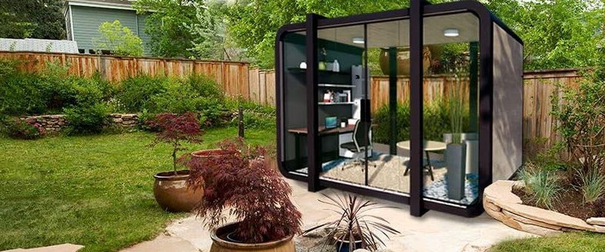 Je kan deze mini-mancave voor in de tuin gewoon op Amazon bestellen