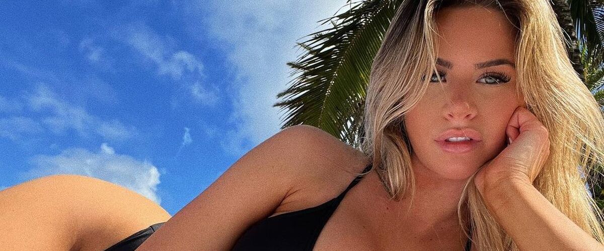 Emily Elizabeth is door haar figuur een van de populairste bikini-modellen ter wereld