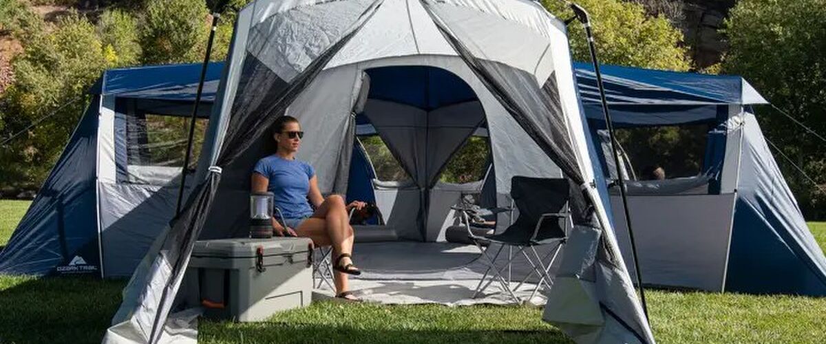 Met deze tent voor 20 personen kan jij met je hele vriendengroep kamperen