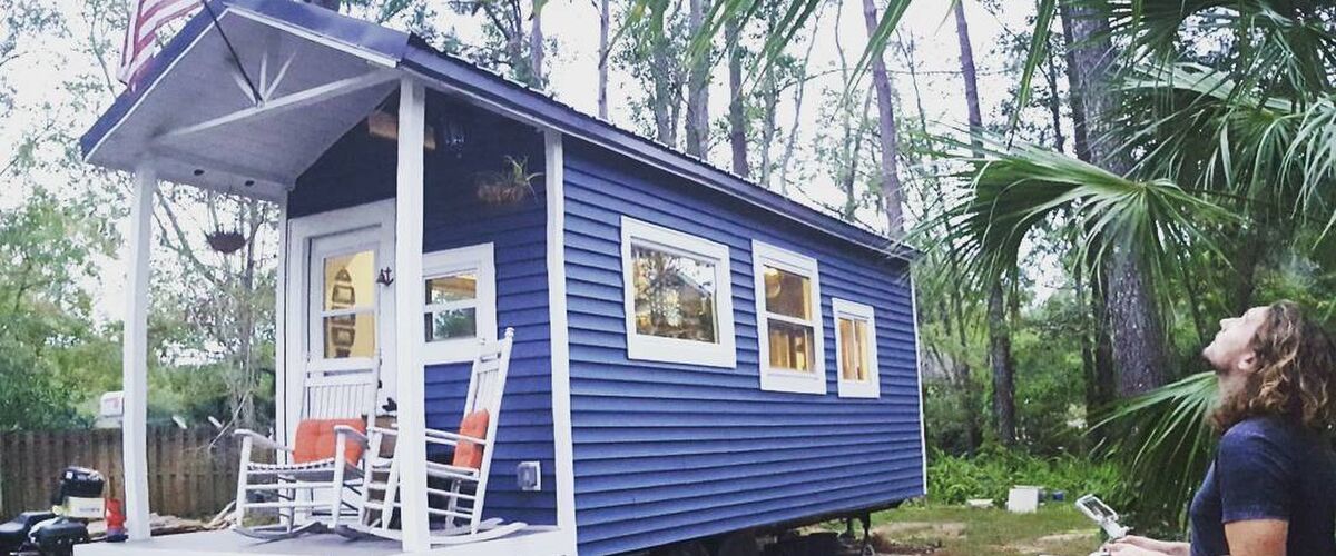 Student bouwt voor slechts $15.000 een tiny house en het resultaat is waanzinnig