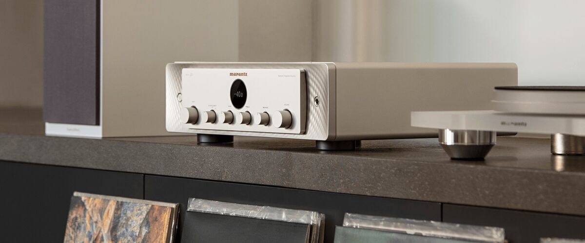 De versterker Marantz 40N is de eyecatcher én upgrade voor de muziekliefhebber