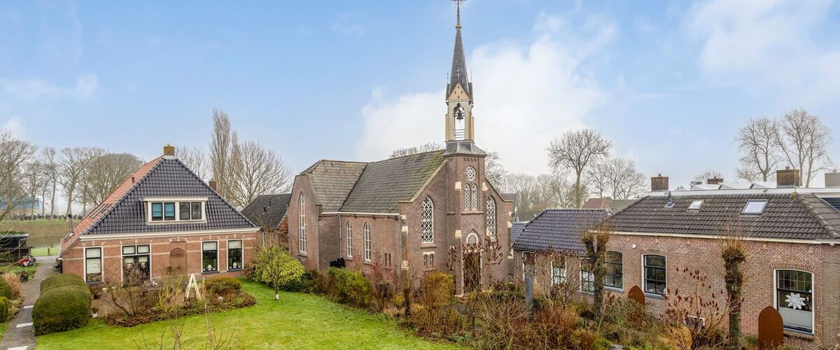 Hét ultieme Funda-koopje: prachtige design kerk kost slechts €495.000,-