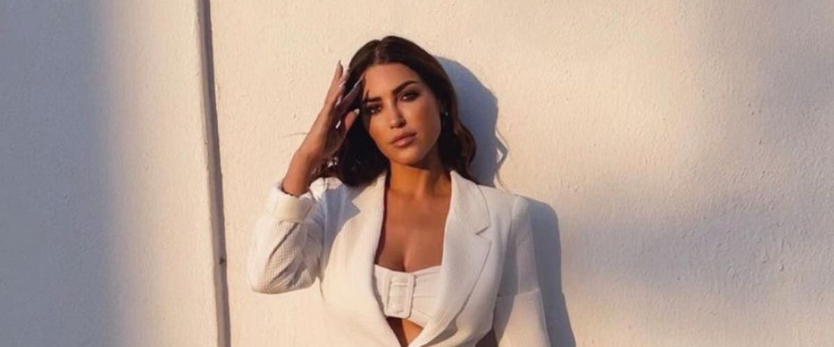 Yolanthe Cabau trekt de aandacht in prikkelende outfit op haar Instagram