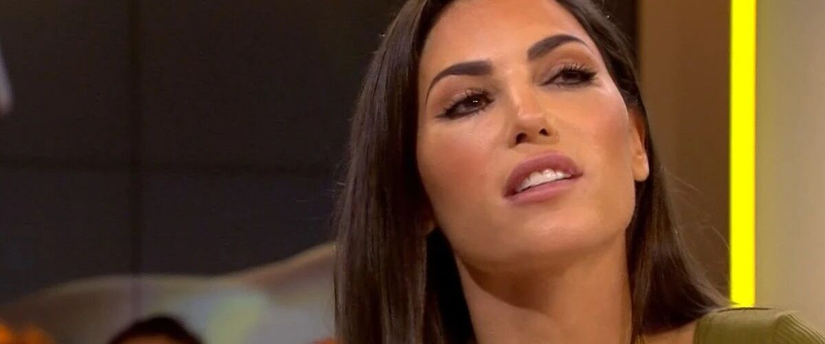 Yolanthe laat in strakke sportlegging zien dat ze weet waar ze over praat