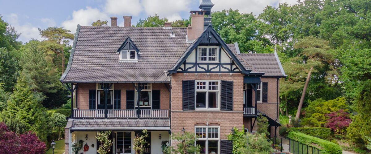 Funda droom: in Bloemendaal staat een mega villa te koop voor € 5.300.000