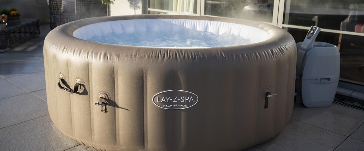 Lidl geeft 46% korting (!) op luxe jacuzzi voor 6 personen