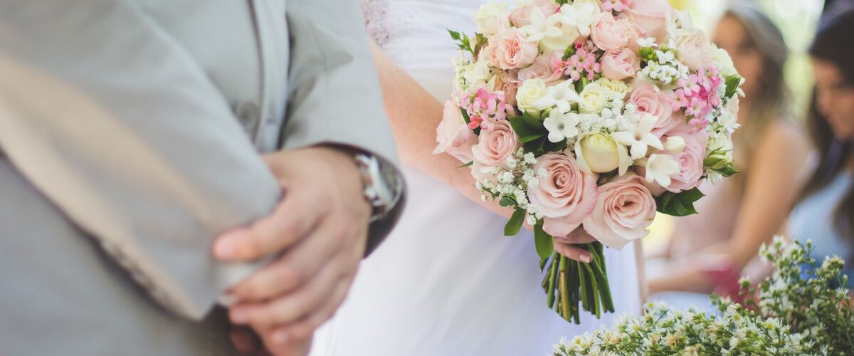 Vrouw vraagt al één dag na de bruiloft een scheiding aan vanwege een grap van haar man