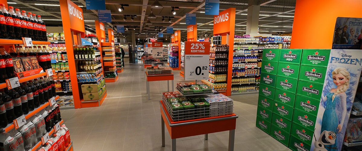 Sluw: dit is waarom je in de supermarkt tegen de klok in wordt gedwongen te lopen