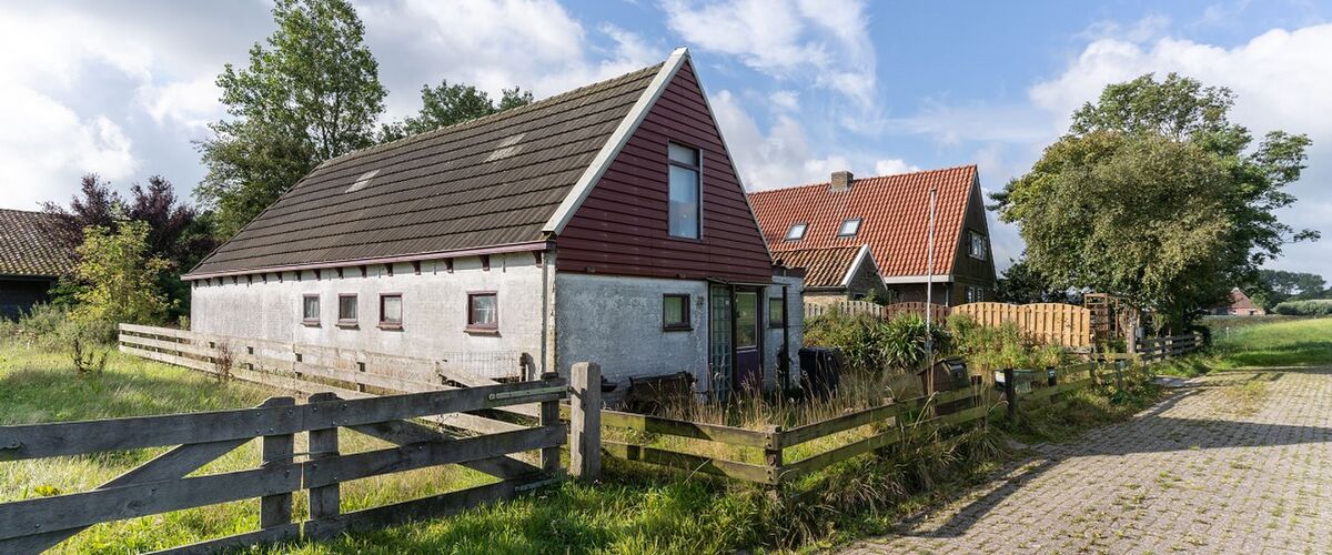 Funda-opknapper: boerderij-achtige woning te koop voor slechts €150.000,-