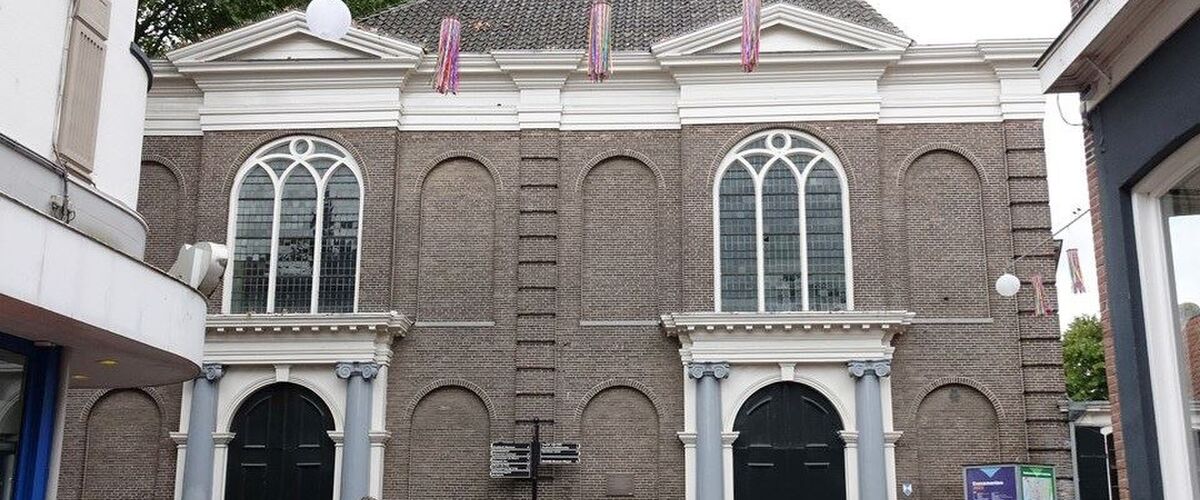 Deze complete kerk in Meppel staat op Funda te koop voor slechts € 1,-