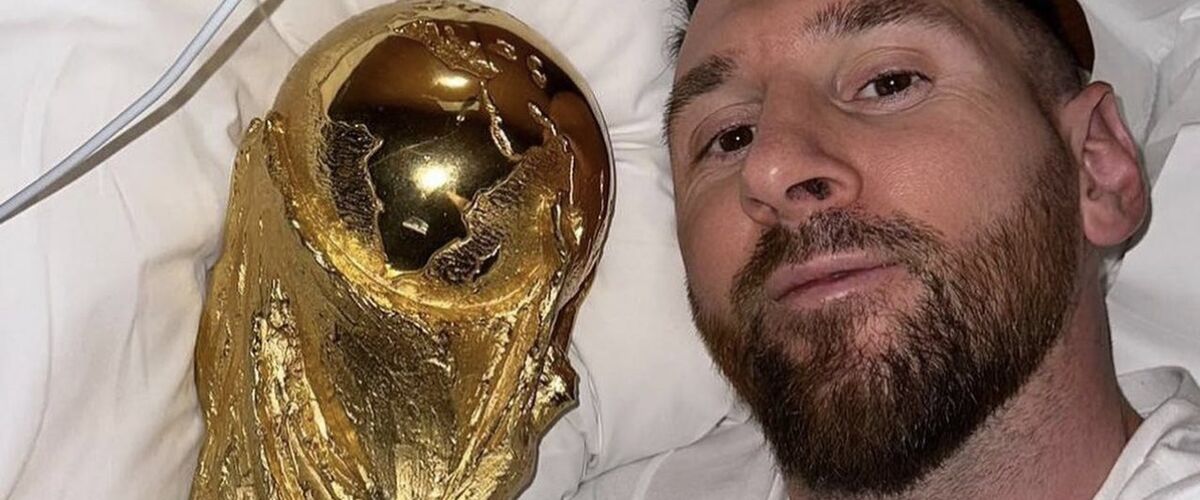 Lionel Messi droeg peperduur Louis Vuitton horloge tijdens Ballon d’Or-uitreiking