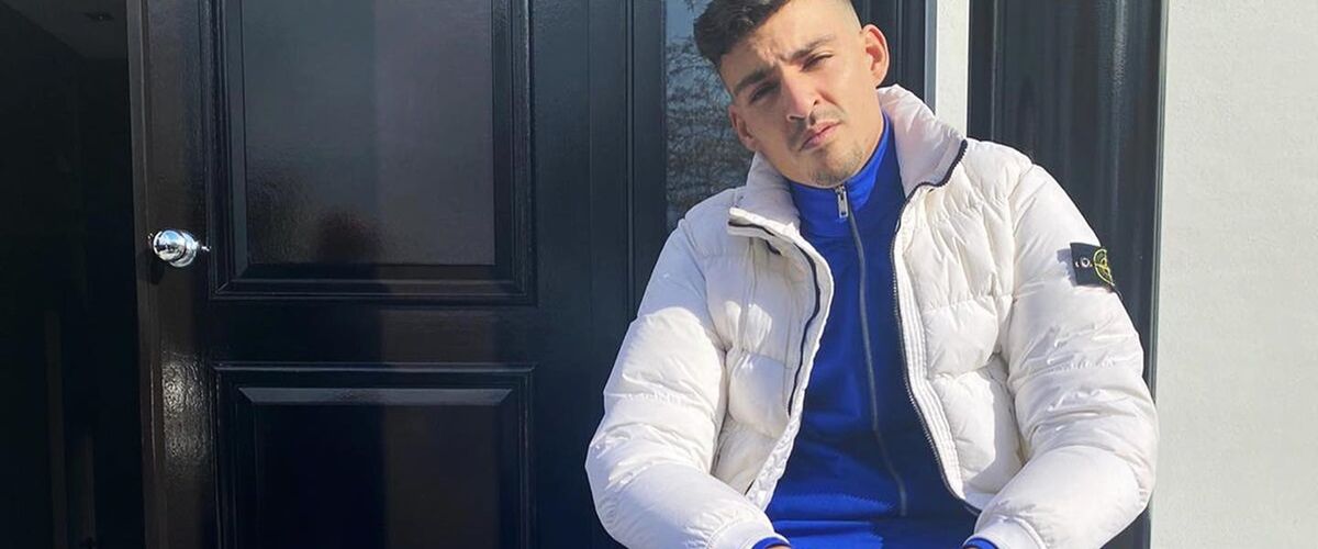 Rapper Boef verkoopt huizen aan een Nederlandse profvoetballer en vertrekt naar Dubai