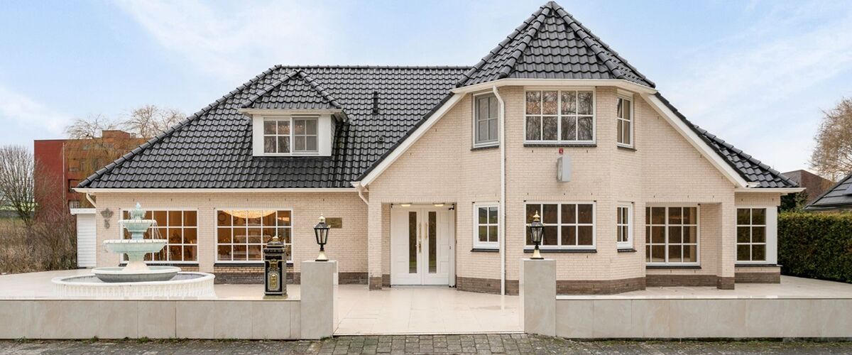 Woning met héél fout interieur staat nu te koop op Funda voor € 1.795.000