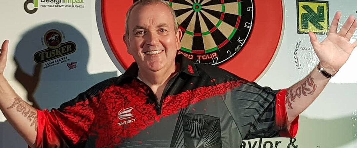 Dartsicoon Phil Taylor had miljoenen op de bank, maar leefde van € 200,- per week