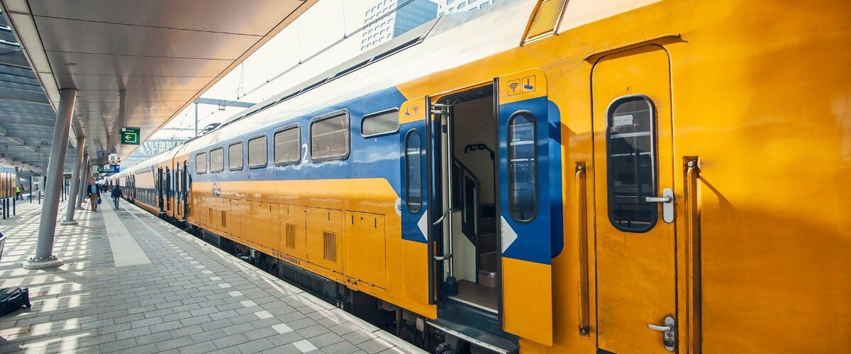 Slecht nieuws: reizen met de trein gaat nóg duurder worden in 2025