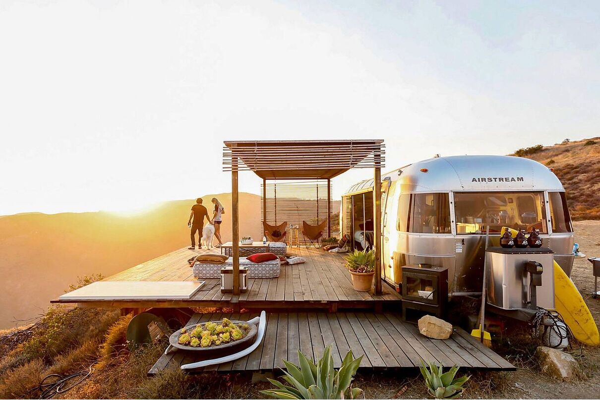 airbnb malibu MAN MAN 01