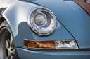 Singer vehicle design Porsche 911 Phoenix MAN-MAN