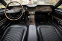 deze witte Shelby Mustang GT500 Fastback wordt geveild bij RM Sothebys MAN-MAN