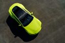 man man dikke auto aston martin