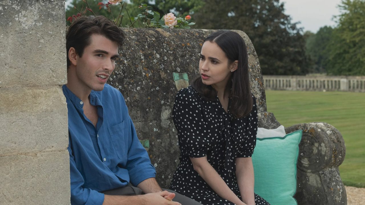 Sofia Carson en Corey Mylchreest in My Oxford Year