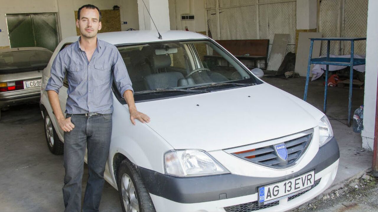 man bouwt eigen elektrische auto