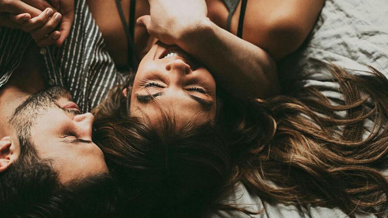 Illustratie voor: De sleutel tot een betere relatie: doe meer dutjes samen