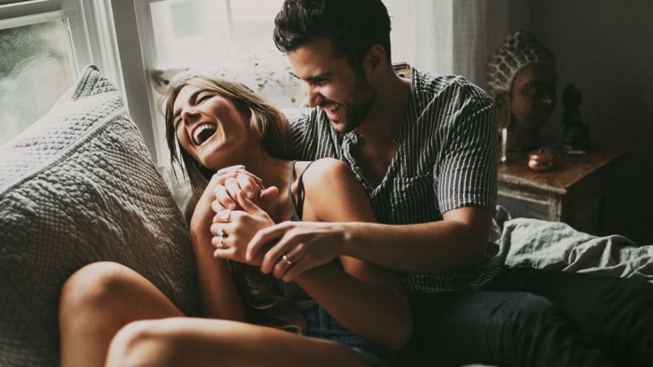 heren man slaapkamer date man vrouw sexy gelukkig MAN MAN