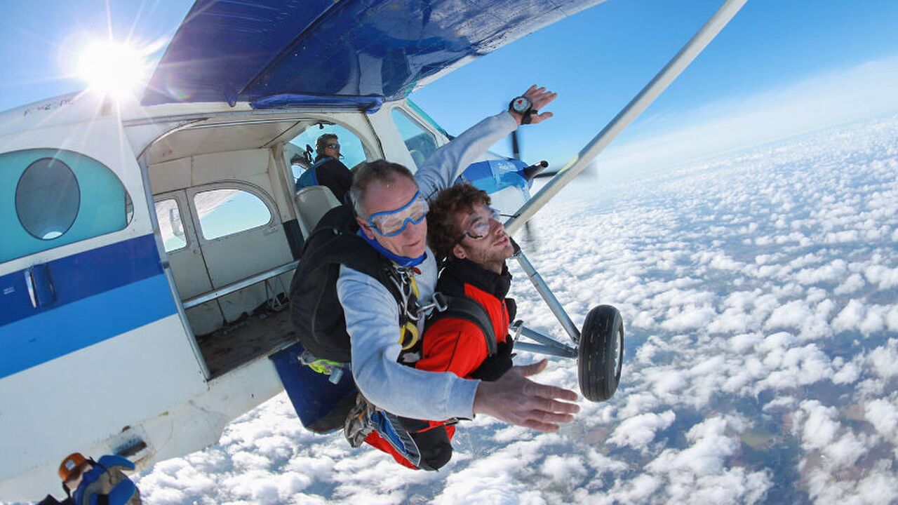 parachutespringen sprong rotterdam zeeland texel