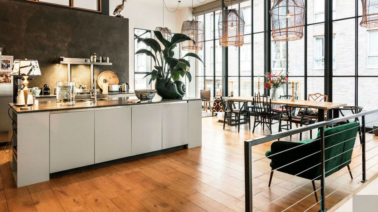 Illustratie voor: Kijk binnen bij een van de stijlvolste lofts van Amsterdam