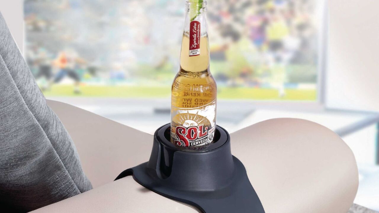 Illustratie voor: Dit is dé bekerhouder voor je bier