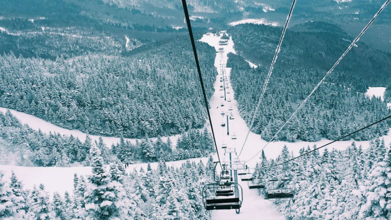 Illustratie voor: Reislust #2: bijzondere plekken voor je wintersport