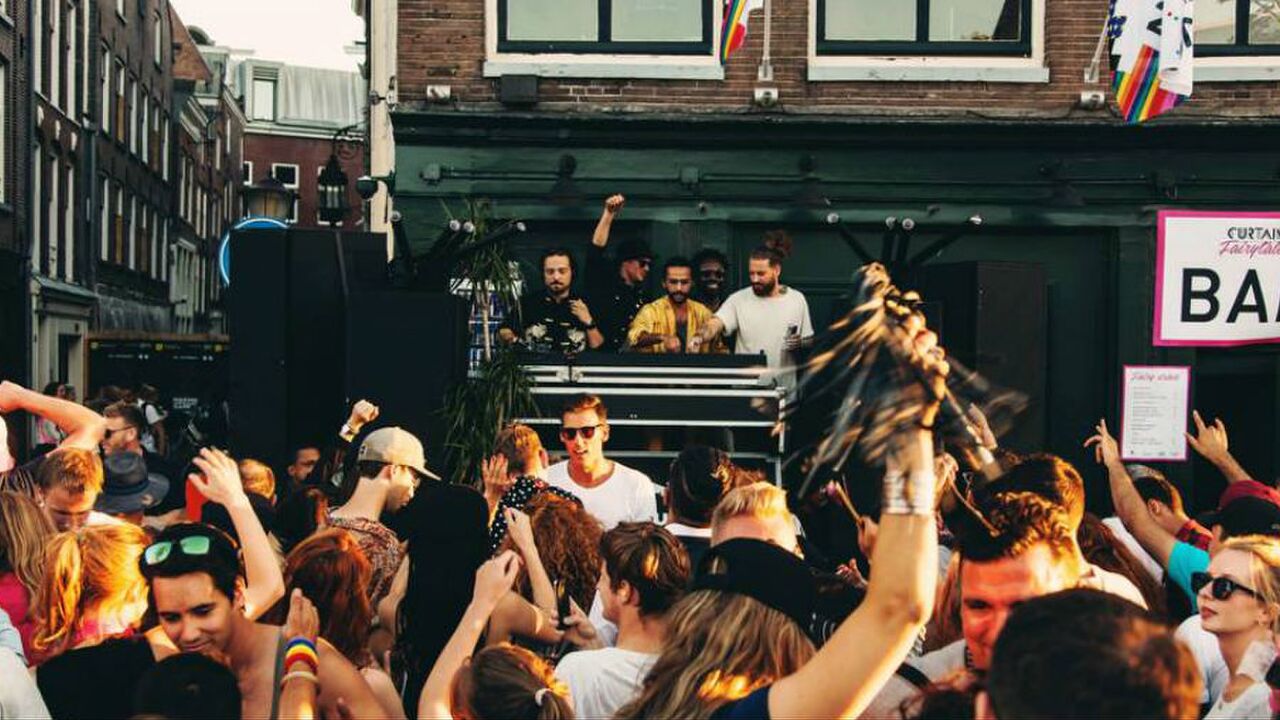 Illustratie voor: Tijdens Koningsdag niet naar een festival? Dit zijn de beste alternatieven