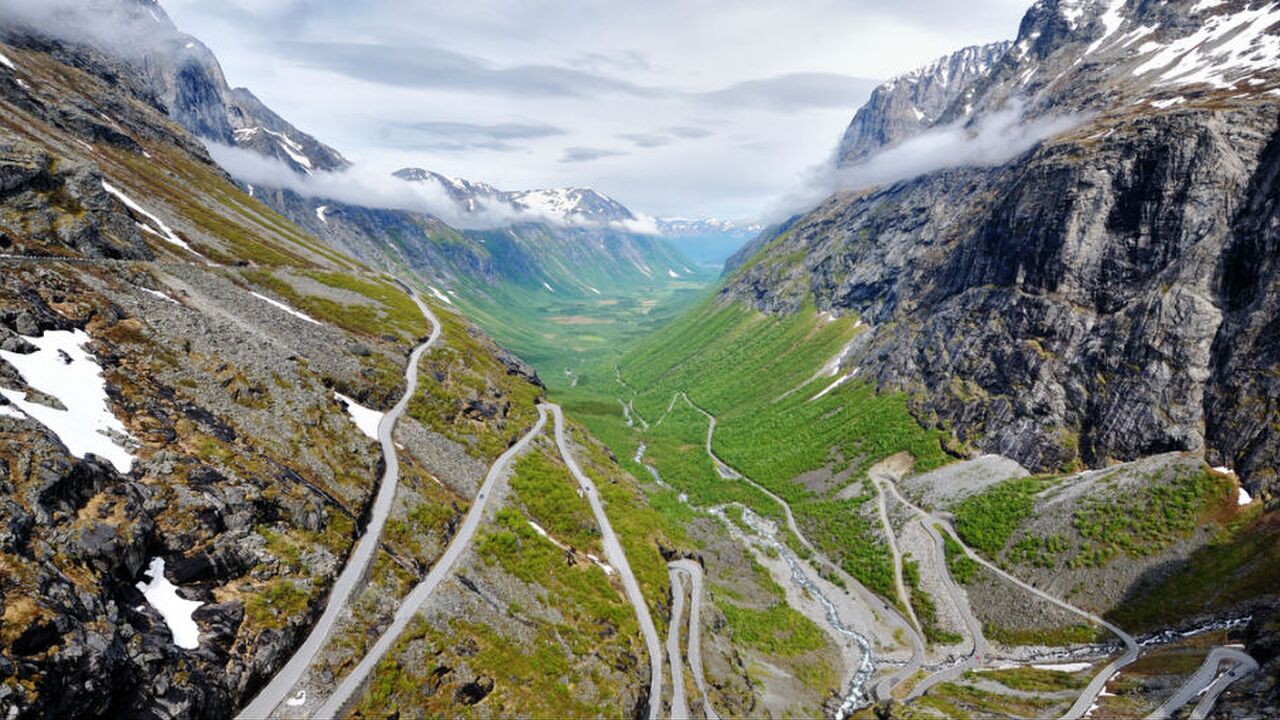 Illustratie voor: Reislust #13: een roadtrip door Scandinavië is wat je wil