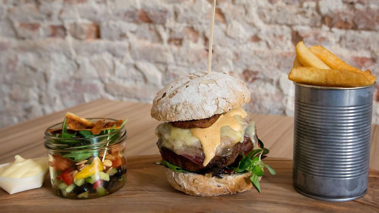 Illustratie voor: De 2 beste plekken om burgers te eten in Zeeland