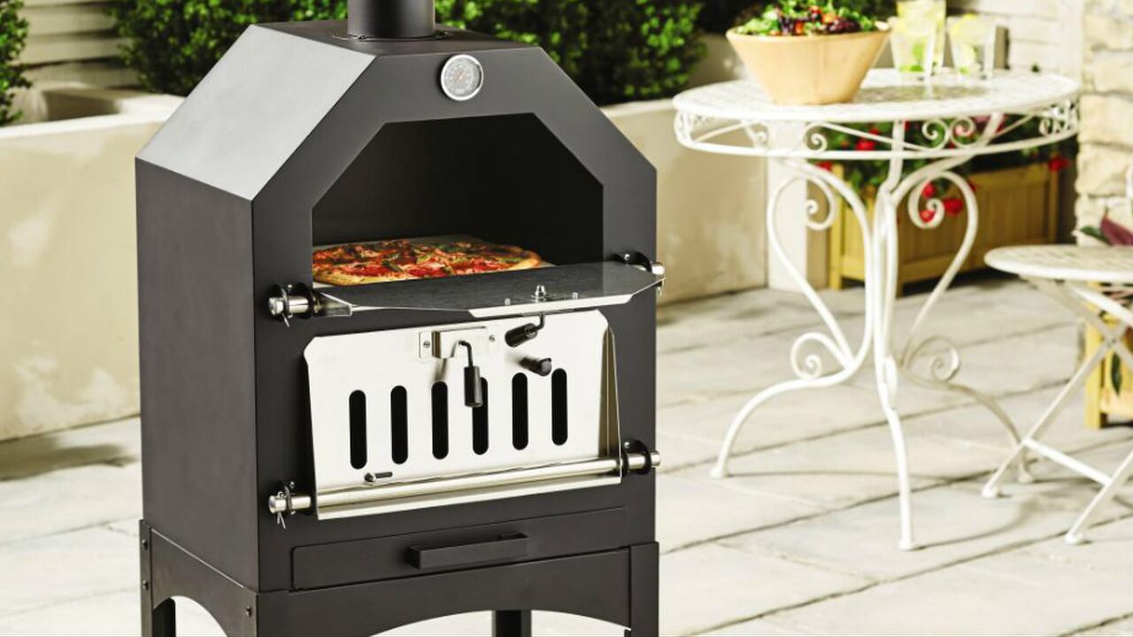 pizza oven aldi MAN MAN