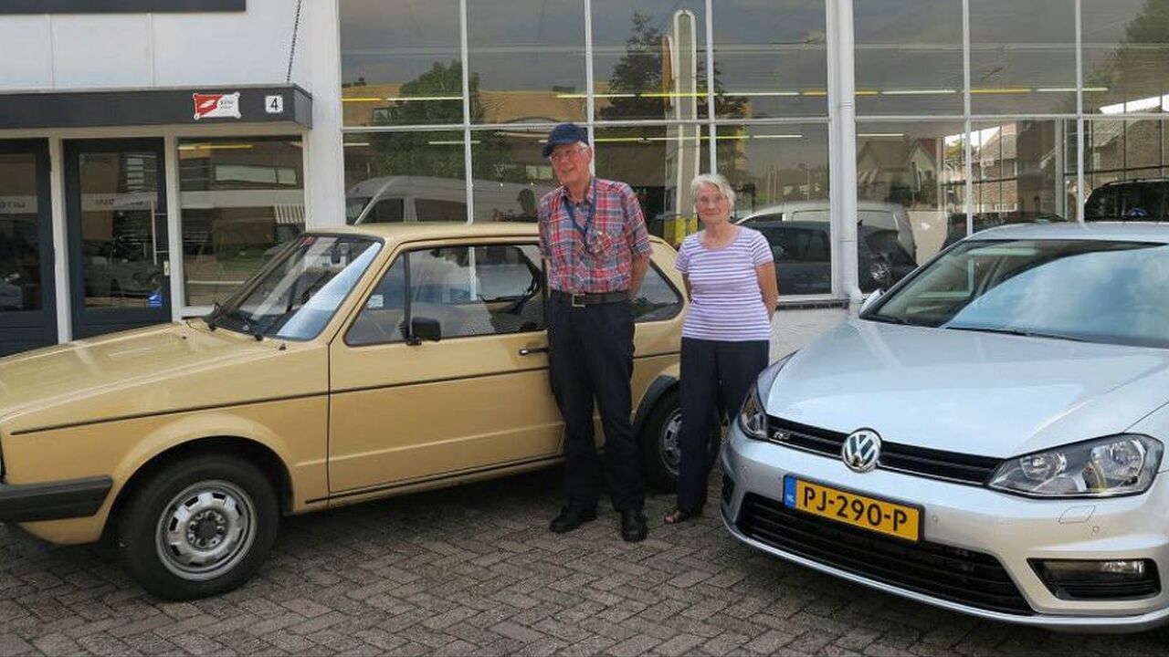 Illustratie voor: Broer en zus ruilen 38 jaar oude VW golf in met slechts 18.000 KM op de teller