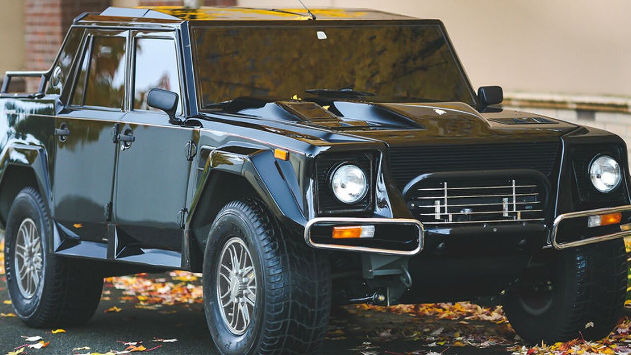 1990 LAMBORGHINI LM002 MAN MAN