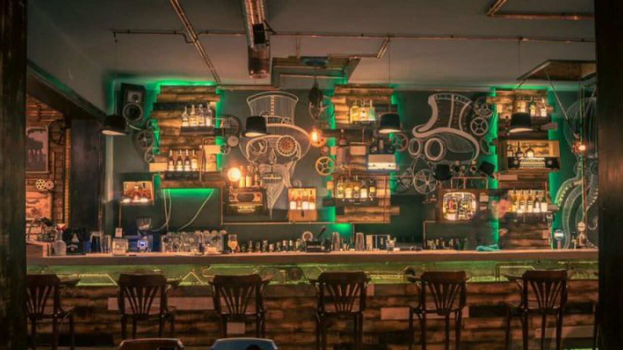 Bar MAN MAN