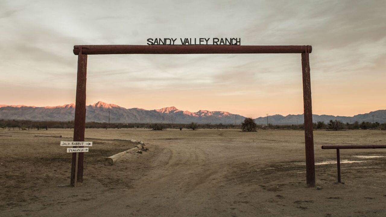 Death Valley MAN MAN