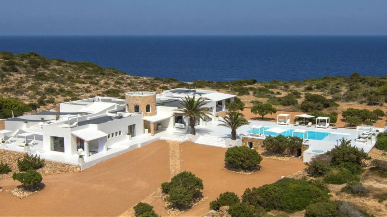 Illustratie voor: Dit privé eiland bij Ibiza is de ultieme vakantiebestemming