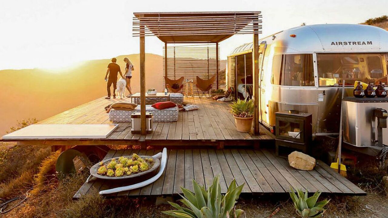 Airbnb Malibu MAN MAN