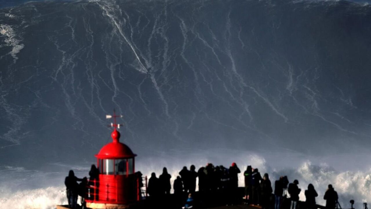 hoogste golf ooit surfen MAN MAN