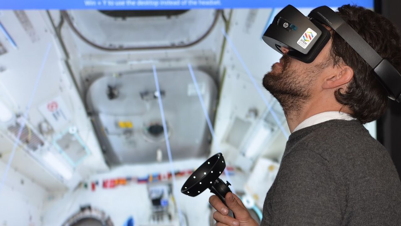 virtual reality escape room