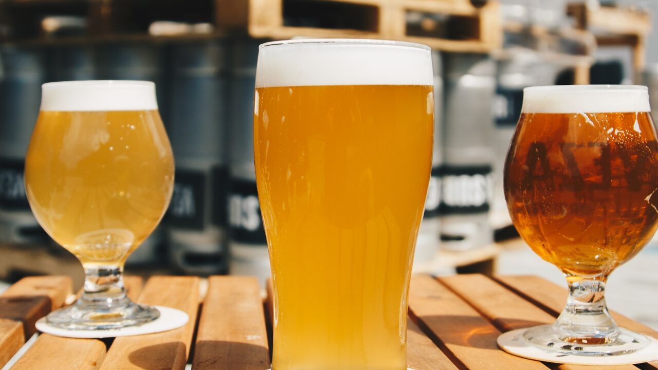 Illustratie voor: Wat is het verschil tussen witbier en weizenbier?