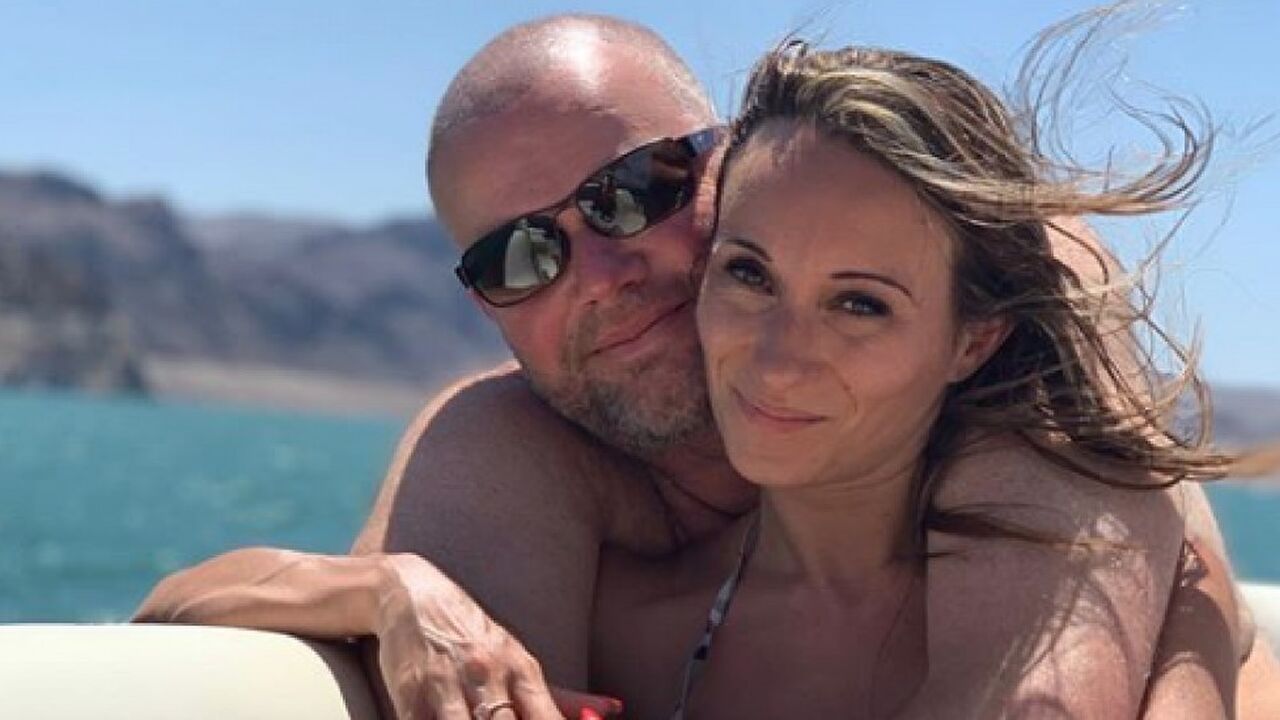 Raymond van Barneveld en Julia Evans