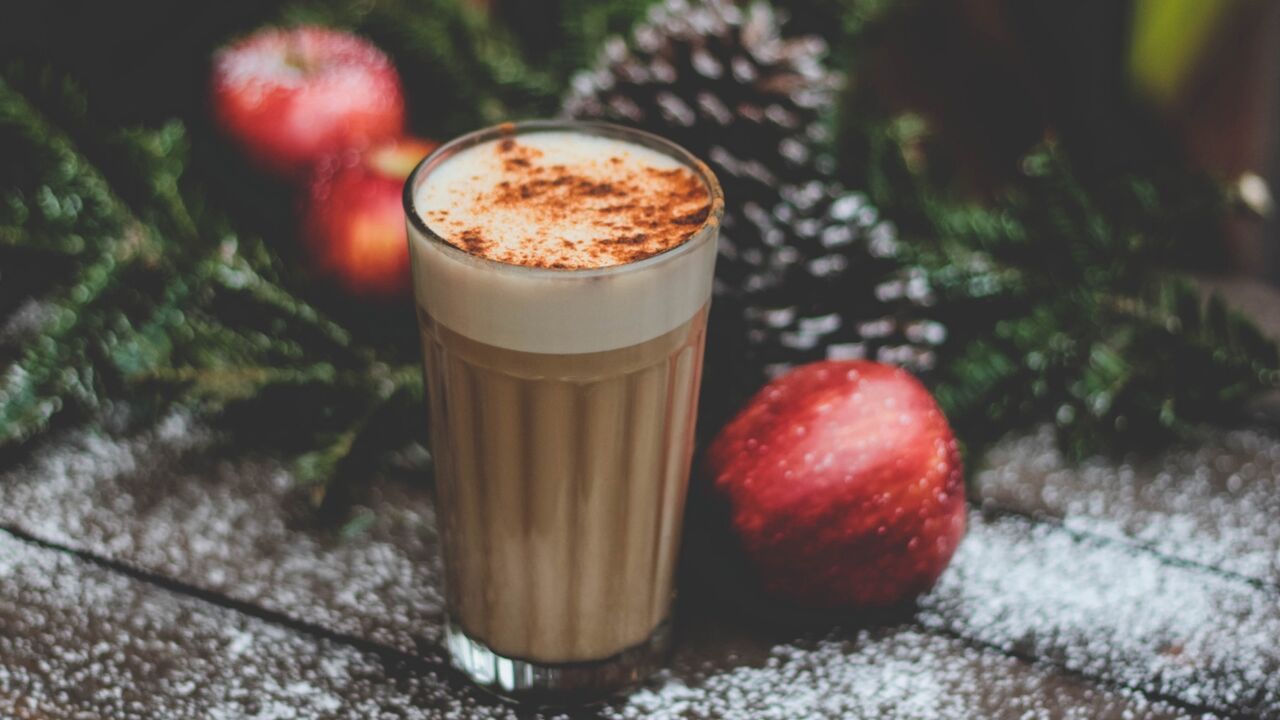 Illustratie voor: 10 lekkere warme dranken met alcohol voor de kerst
